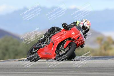 media/Nov-16-2025-Race Pace (Sun) [[8c5fa54630]]/Non Verified Riders (1st 20 Minutes)/7-Turn 9 Entry (210pm)/